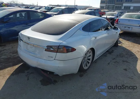 2018 Tesla Model S 100D/75D/P100D из США, поврежденный, VIN 5YJSA1E23JF294941